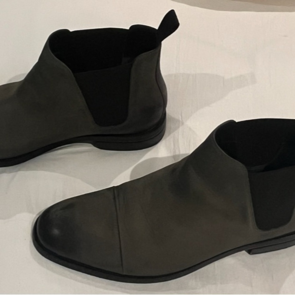 Cole Hahn Chelsea Boots - Picture 3 of 7